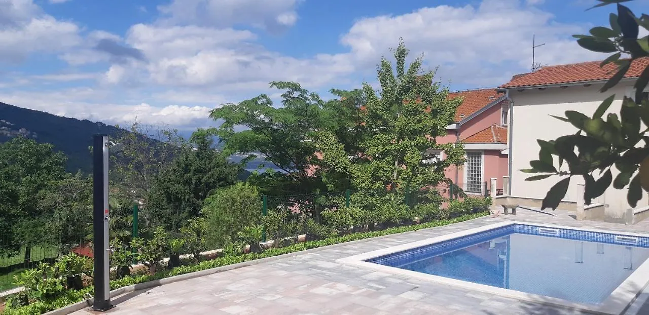 Apartment Opatija Laurana 0*,